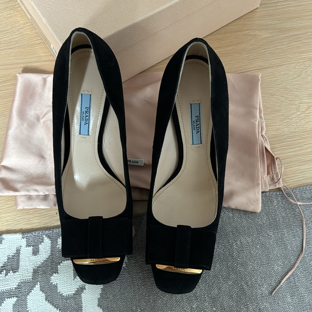 Prada black suede heels with black bow and gold detail. 5 inch heel. - Picture 5 of 6